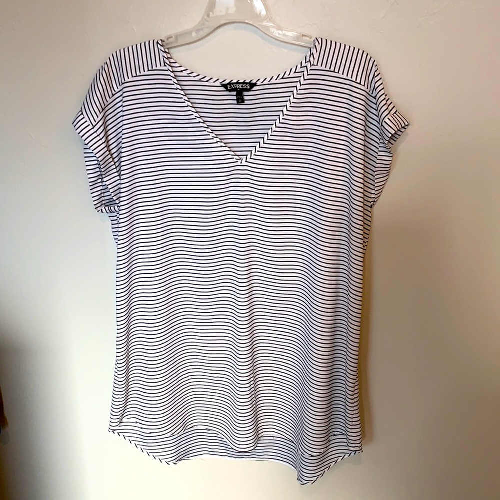 Gorgeous silk blouse from express, smoke free home